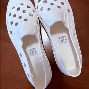 Vans White Unisex Sneakers Slip-On Shoes